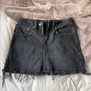 Levi’s high waisted frayed jean skirt
